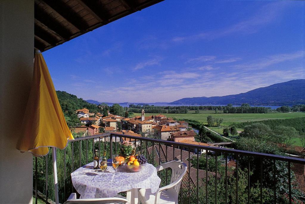 Residence Isolino Verbania Quarto foto